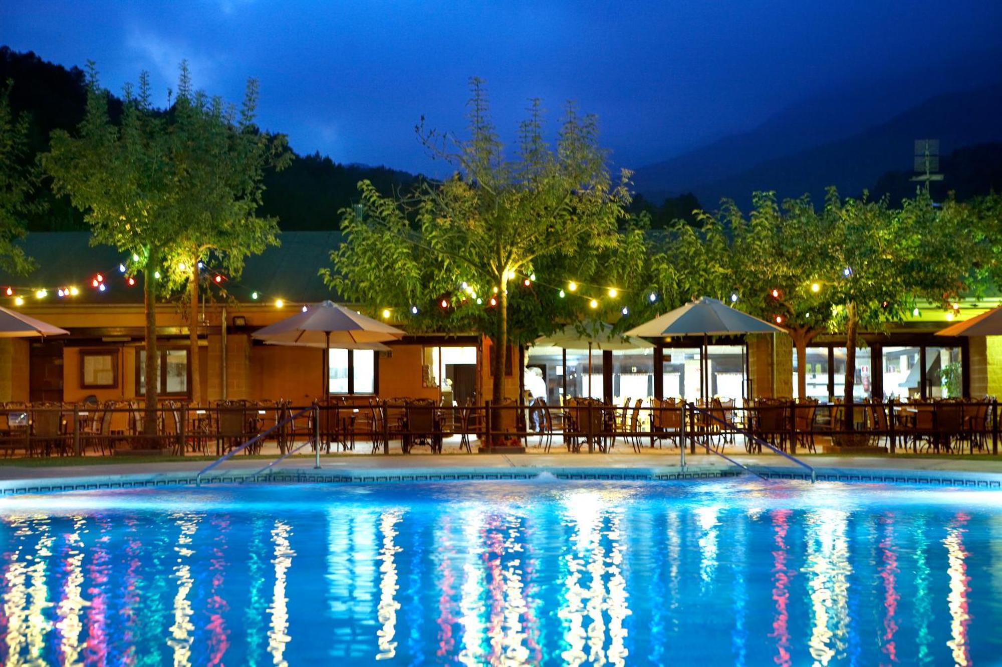 فندق Camping Bassegoda Park Albanya المظهر الخارجي الصورة