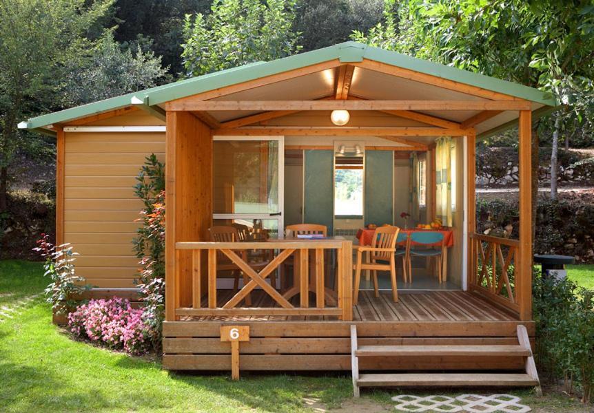 فندق Camping Bassegoda Park Albanya المظهر الخارجي الصورة