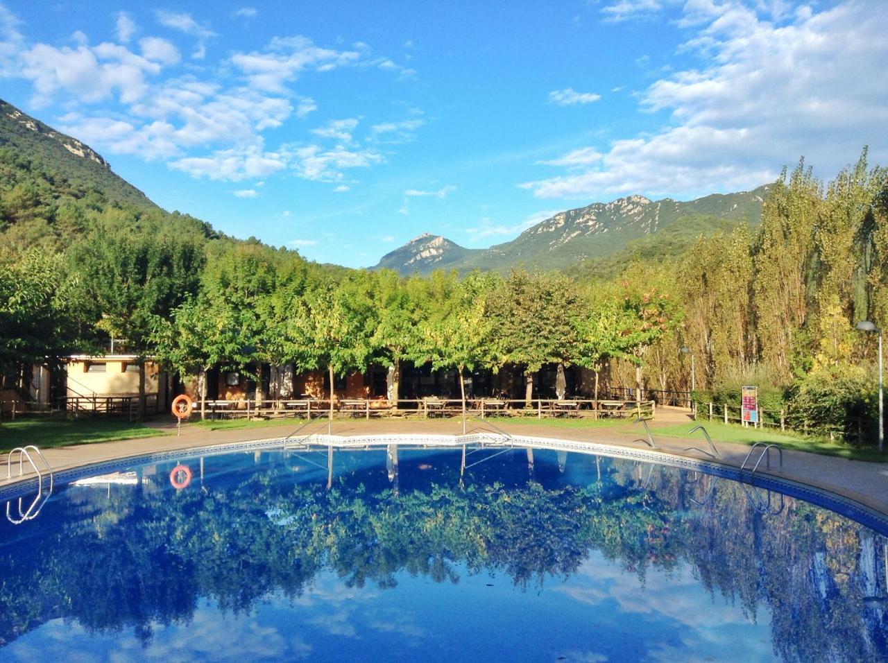 فندق Camping Bassegoda Park Albanya المظهر الخارجي الصورة